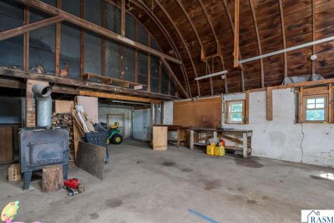223 SW Joy Avenue Madelia MN 56062