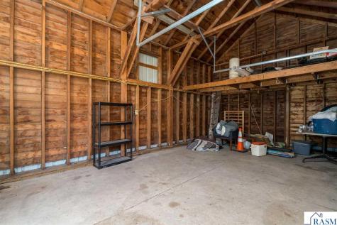 223 SW Joy Avenue Madelia MN 56062
