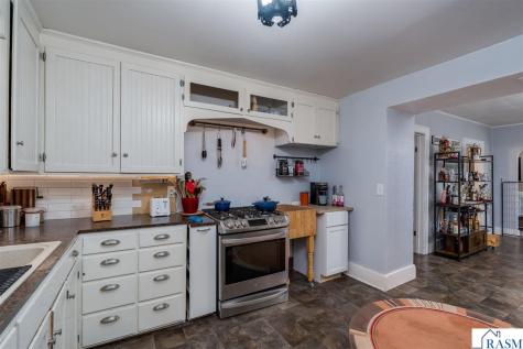 223 SW Joy Avenue Madelia MN 56062