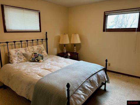 1316 S Washington Avenue St. Peter MN 56082