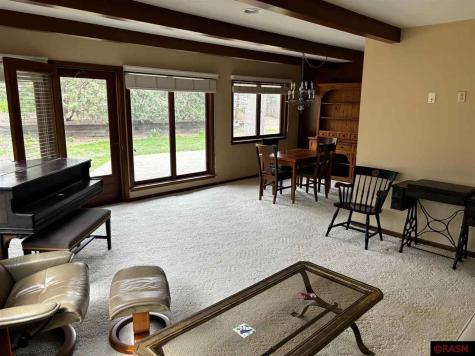 1316 S Washington Avenue St. Peter MN 56082