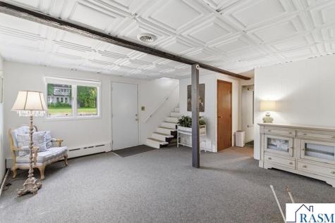 618 N Main Street Blue Earth MN 56013