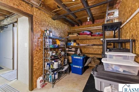 618 N Main Street Blue Earth MN 56013