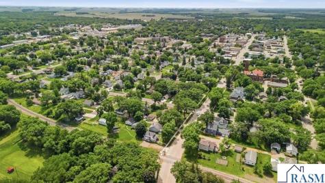 618 N Main Street Blue Earth MN 56013
