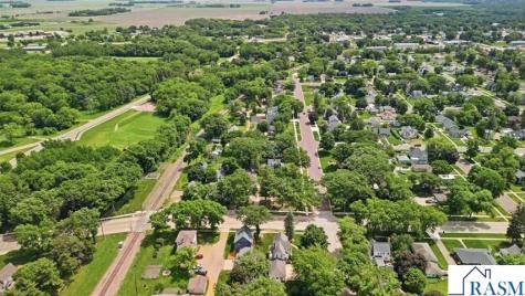 618 N Main Street Blue Earth MN 56013