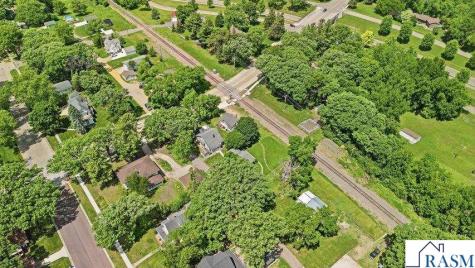 618 N Main Street Blue Earth MN 56013