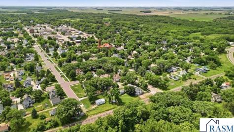 618 N Main Street Blue Earth MN 56013