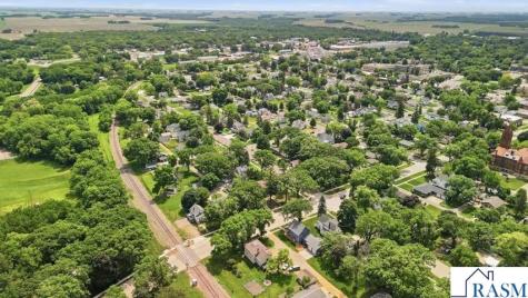 618 N Main Street Blue Earth MN 56013