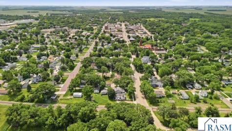 618 N Main Street Blue Earth MN 56013