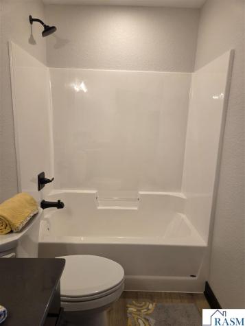 656 Daisy Court Lake Crystal MN 56055-1229