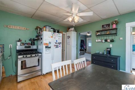 211 W Blue Earth Street Lake Crystal MN 56055