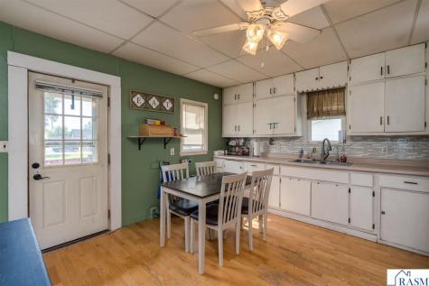 211 W Blue Earth Street Lake Crystal MN 56055
