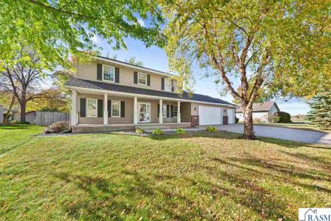 2057 Howard Drive North Mankato MN 56003
