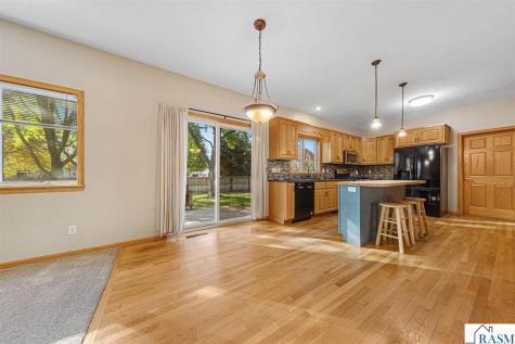 2057 Howard Drive North Mankato MN 56003
