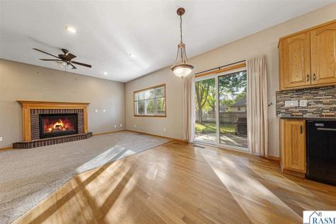 2057 Howard Drive North Mankato MN 56003