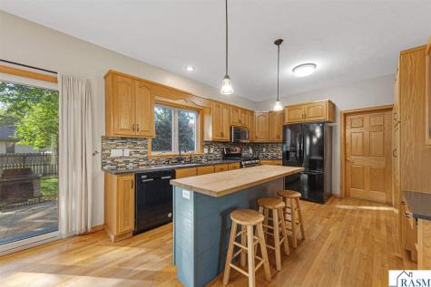 2057 Howard Drive North Mankato MN 56003