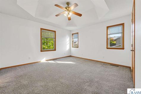 2057 Howard Drive North Mankato MN 56003