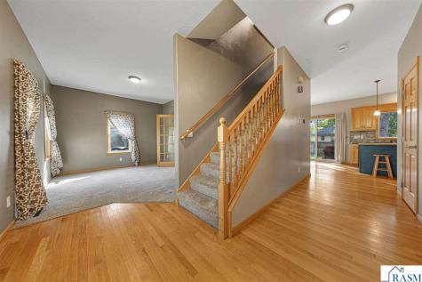 2057 Howard Drive North Mankato MN 56003