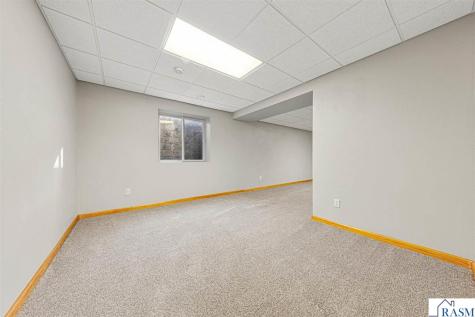 2057 Howard Drive North Mankato MN 56003