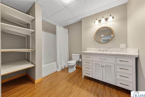 2057 Howard Drive North Mankato MN 56003