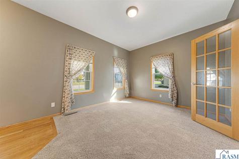 2057 Howard Drive North Mankato MN 56003