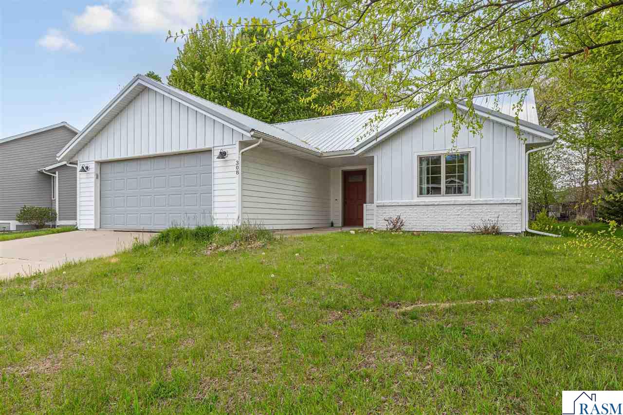 308 Tanager Road Mankato MN 56001