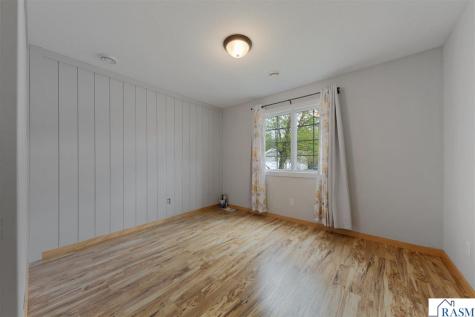 308 Tanager Road Mankato MN 56001