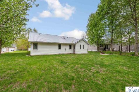 308 Tanager Road Mankato MN 56001
