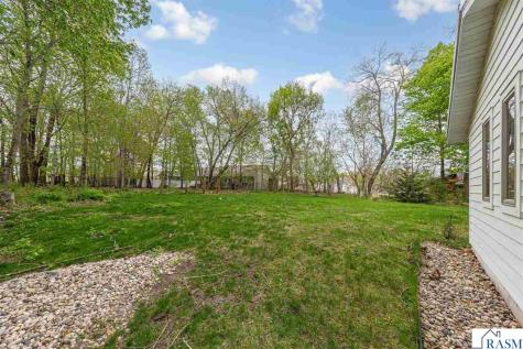 308 Tanager Road Mankato MN 56001