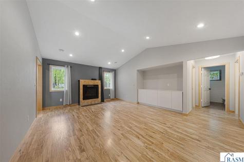 308 Tanager Road Mankato MN 56001