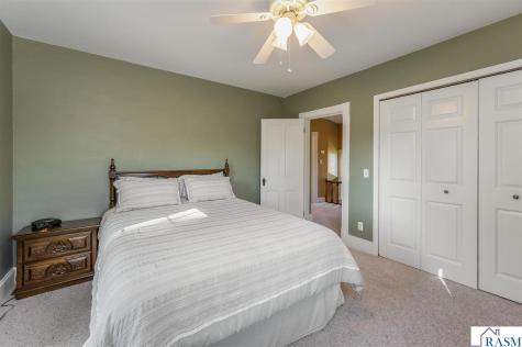 703 S Galbraith Street Blue Earth MN 56013
