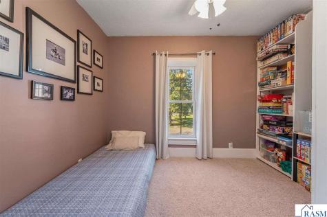 703 S Galbraith Street Blue Earth MN 56013