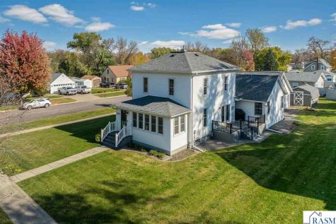 703 S Galbraith Street Blue Earth MN 56013