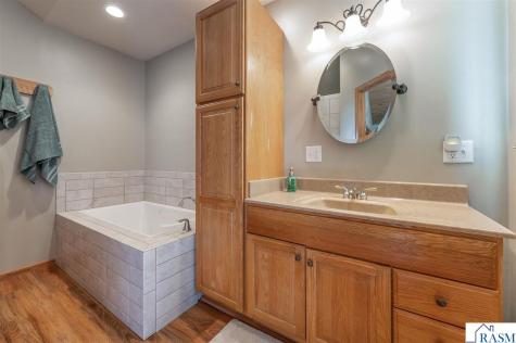 703 S Galbraith Street Blue Earth MN 56013