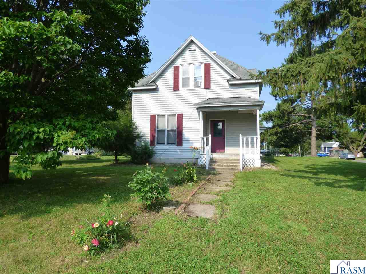 2 S Maple Avenue Le Center MN 56057
