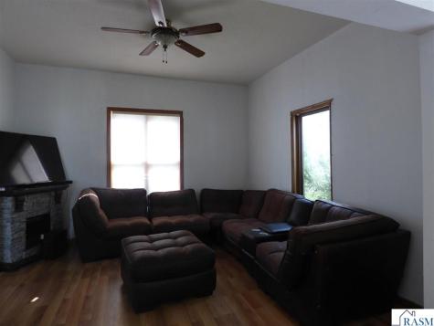 2 S Maple Avenue Le Center MN 56057