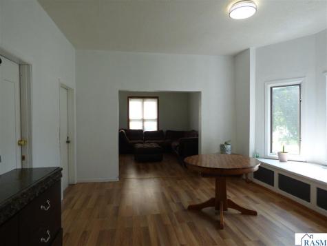 2 S Maple Avenue Le Center MN 56057