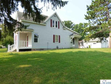 2 S Maple Avenue Le Center MN 56057