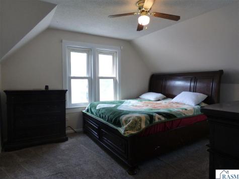 2 S Maple Avenue Le Center MN 56057