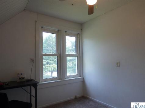 2 S Maple Avenue Le Center MN 56057