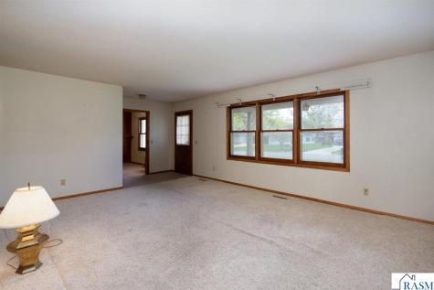 2208 Clare Drive North Mankato MN 56003