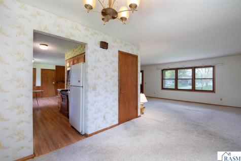 2208 Clare Drive North Mankato MN 56003