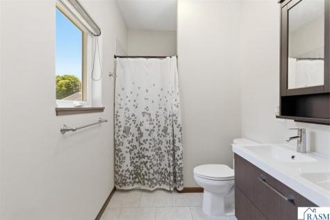 300 Tanager Road Mankato MN 56001