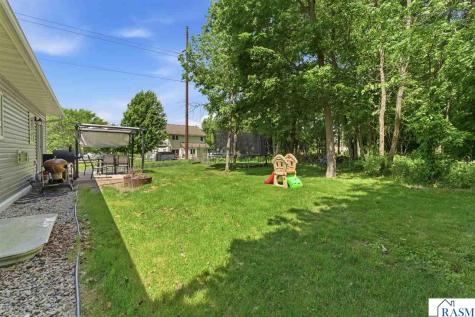 300 Tanager Road Mankato MN 56001