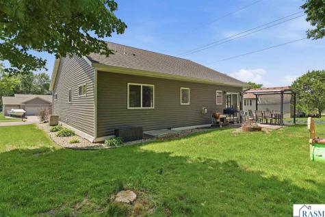300 Tanager Road Mankato MN 56001