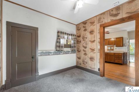 318 E Pleasant Street Mankato MN 56001