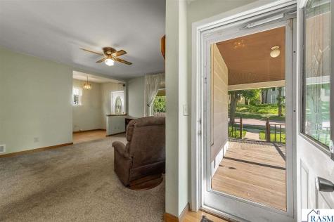 318 E Pleasant Street Mankato MN 56001