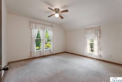 318 E Pleasant Street Mankato MN 56001