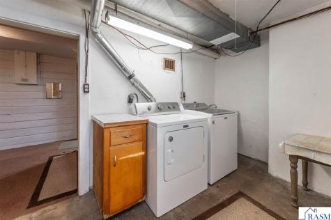 318 E Pleasant Street Mankato MN 56001