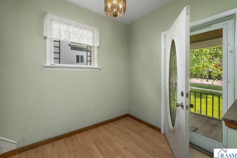318 E Pleasant Street Mankato MN 56001